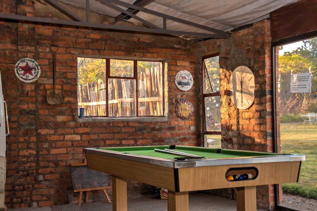 Drakensberg Bush Lodge And Backpackers 温特顿 外观 照片