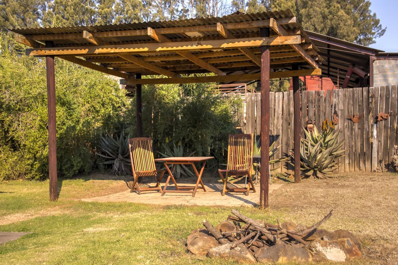 Drakensberg Bush Lodge And Backpackers 温特顿 外观 照片